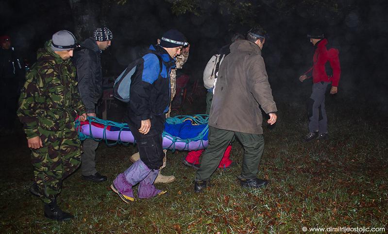 У оквиру једногодишње праксе, очекују их следеће обавезе које треба да испуне: o једно седмодневно полазничко зимско спасилачко дежурство на Копаонику o