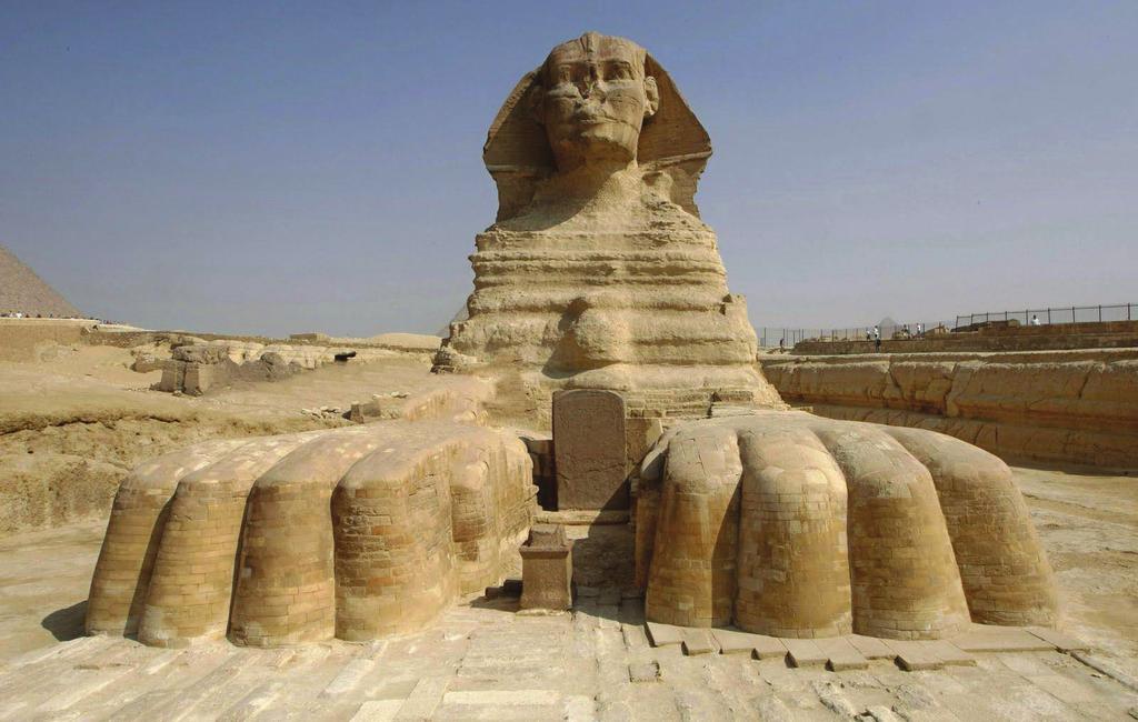 PRIPREMILA: Anđela Bogdan REKONSTRUKCIJA VELIKE SFINGE Vrijeme je prolazno, piramide su vječne Od svih sedam čuda antičkog svijeta samo egipatske piramide još uvijek snažno prkose vremenu, svake