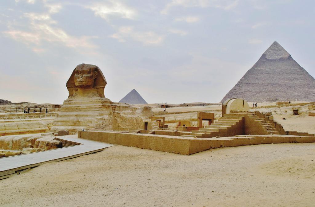 Velika sfinga čuvarica zagrobnog života Kada je trebalo simbolizirati moć faraona, u starome je Egiptu vrijedilo pravilo: što veće, to bolje.