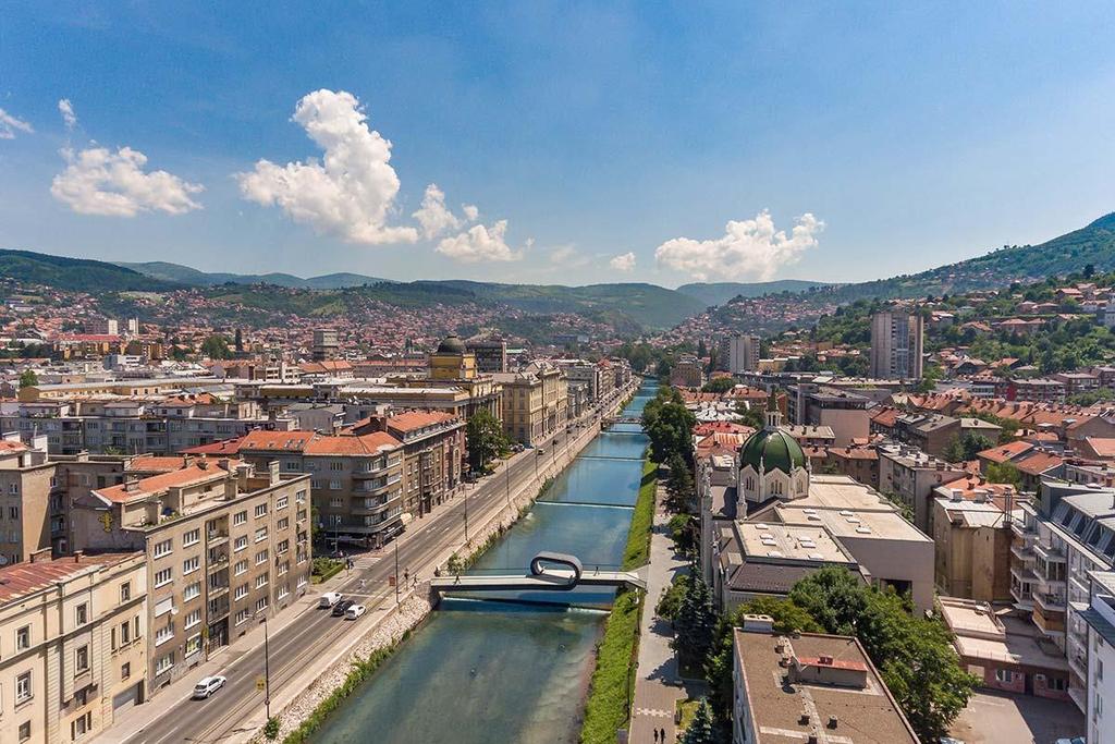 Na ravne dijelove općine otpada 6,8% terena, na terene istočne ekspozicije otpada 6,6%, južne (JI,J,JZ) 41,7%, zapadne 17,2% i sjeverne (SZ,S,SI) otpada 27,7% prostora.