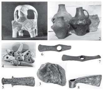 prvobitne alate: kamene batove (čekić od oblutka), grablje od jelenskog roga, koštana šila i probojke.