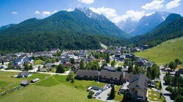 ***** Kranjska Gra, je ne sam ppularn skijašk dredište Slvenije i Julijskih Alpi, već izuzetna planinarska