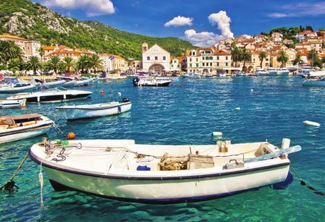 letovima). Ovu prvu noć naše avanture ostajemo u Dubrovniku - gradu lijepih palača, ljetnikovaca i hotela, ugodne klime, bujne vegetacije, lijepih plaža i uvala.