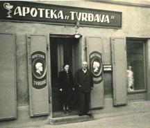 ПЕТРОВАРАДИН Прва апотека у Петроварадину је основана 5. новембра 1764.