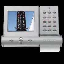 Interfejs za direktno povezivanje,za komunikaciju PC i centrale do 60m, LED indikacija, serijski i USB port, povezuje serijski port alarmne centrale sa serijskim ili USB portom PC-a DIGIPLEX i EVO-