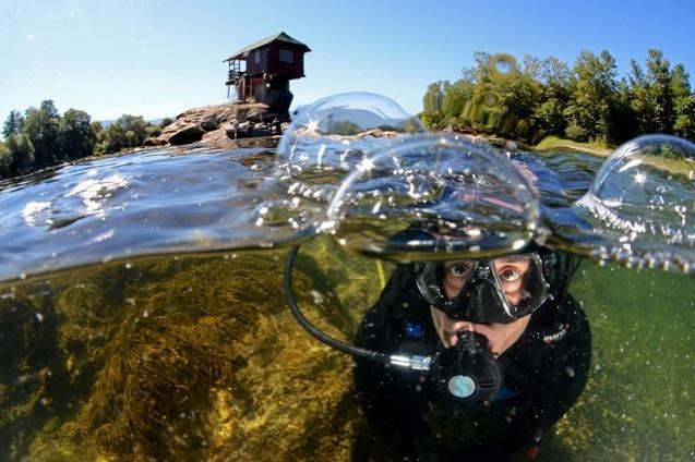 Specifični i raznovrsni mineralni izvori, planinski pejzaži, povoljna klima, raznovrstan biljni i životinjski svet, rijeke Drina i Jadar, omogućavaju različite vrste turističke djelatnosti: