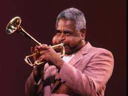 Stranica 10 GLAZBENI VREMEPLOV PRISJEĆAMO SE PREMINULIH GLAZBENIKA... DIZZY GILLESPIE 6. 01. 1993. Bio je američki jazz glazbenik.