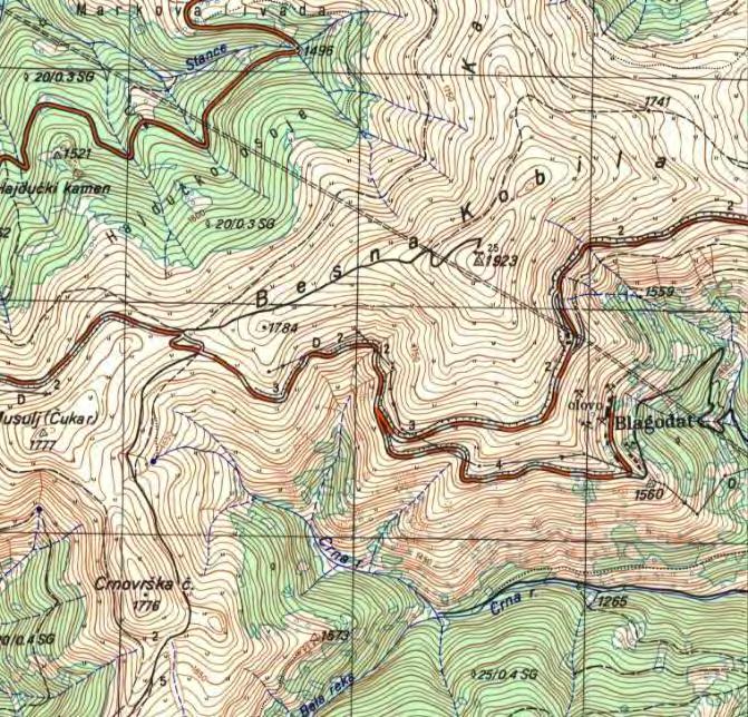 topografska karta okoline najvišeg vrha (desno) i topografska karta
