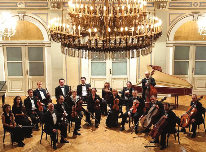 VARAŽDINSKI KOMORNI ORKESTAR danas nastavlja višegodišnju tradiciju komornog i orkestralnog muziciranja u Varaždinu, osobito jaku pedesetih i šezdesetih godina prošlog stoljeća.