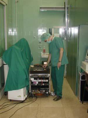 5. Za praćenje kirurških zahvata u samoj kirurškoj sali promatrači su nerijetko dolazili iz udaljenih mjesta.