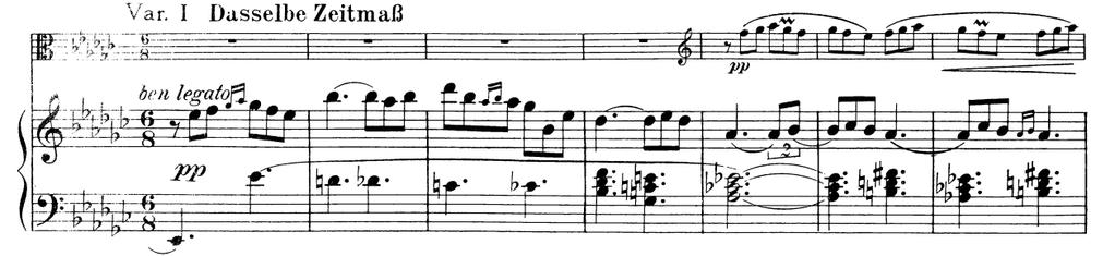 Prva varijacija u 6/8 je mjeri s melodijom u es - molu.
