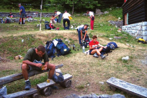 Nismo više mogli hodati, sjeli smo na cestu i odustali od borbe za rezultat i vratili se svom prvotnom cilju zbog kojeg smo i došli na utrku, a to je da samo završimo bez obzira na rezultat.