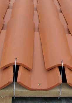 dijelu. Taj tako zvani suhi način pričvršćivanja koristimo prije svega kod oletvanih krovova sa prozračivanjem, koje možemo toplinski izolirati sa gornje strane.