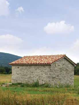 Krovni materijal s bogatom tradicijom Krovni materijal štiti nas od različitih utjecaja okoliša.