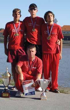 ŠPORT Vanja Dominko, Zoran Vlahović, Matija Kraševac juniorski prvaci države u lovu ribe udicom na plovak 2007 Kroz pojedinačne državne lige za kadete i juniore održane 2006.